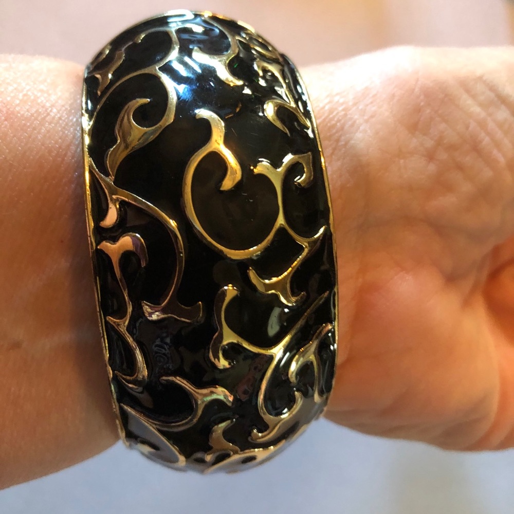 Set of 5 Bracelets - Picture 7 of 11